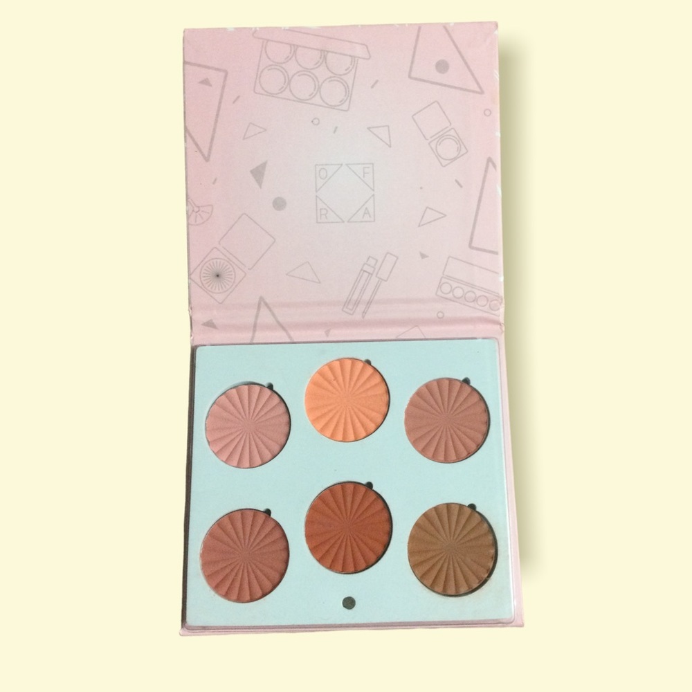 Ofra Charm Your Cheeks Cheek Pallette